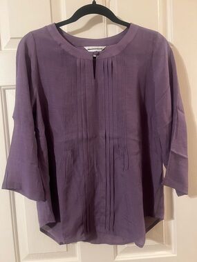NWOT Women’s Relaxed Pintuck Purple 3/4 Sleeve Rayon Rich Tunic Blouse Small